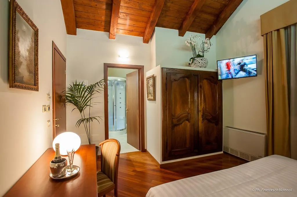 Hotel Flora Cagliari 4*,  Italy