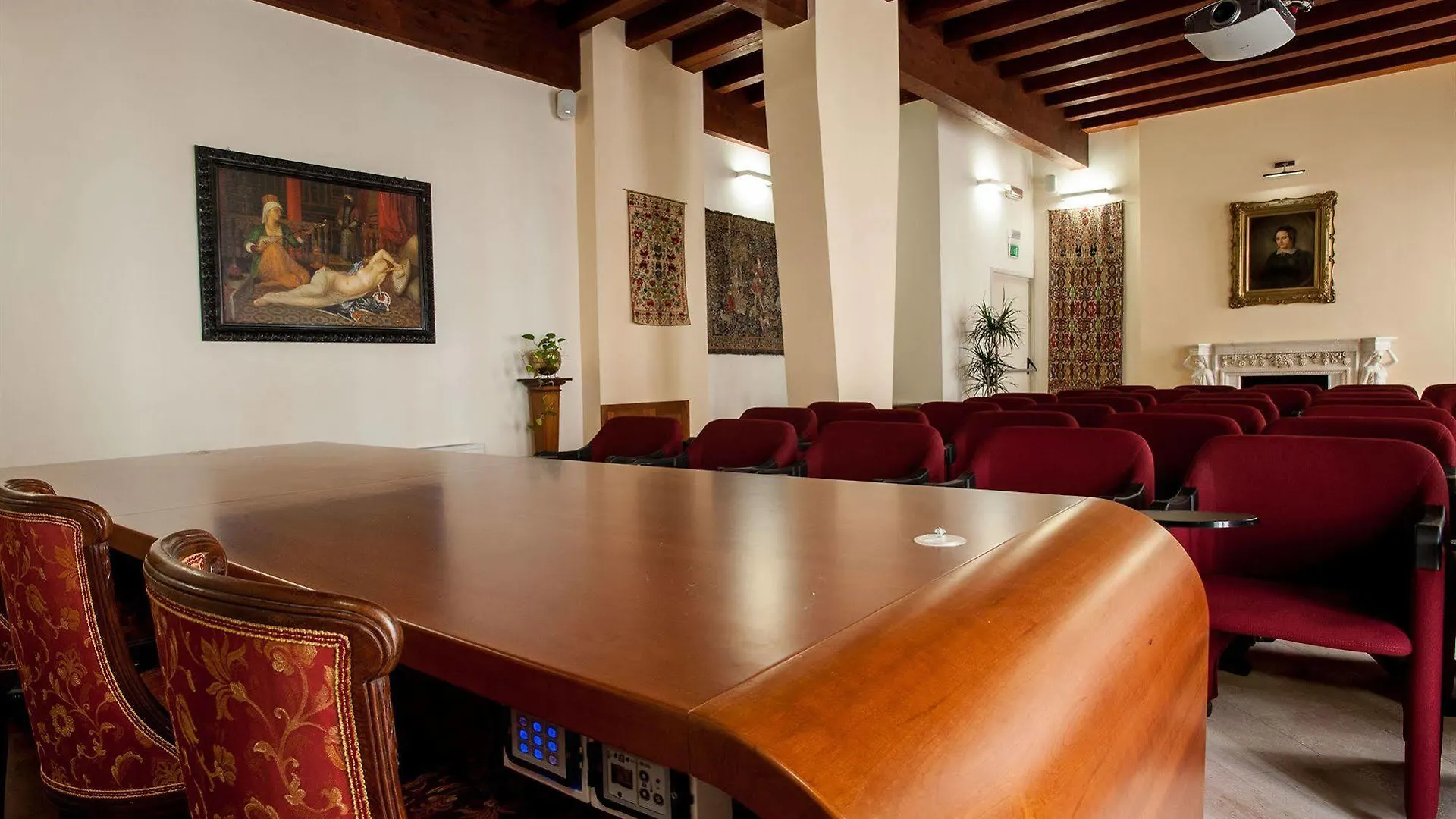 Hotel Flora Cagliari 4*,  Italy